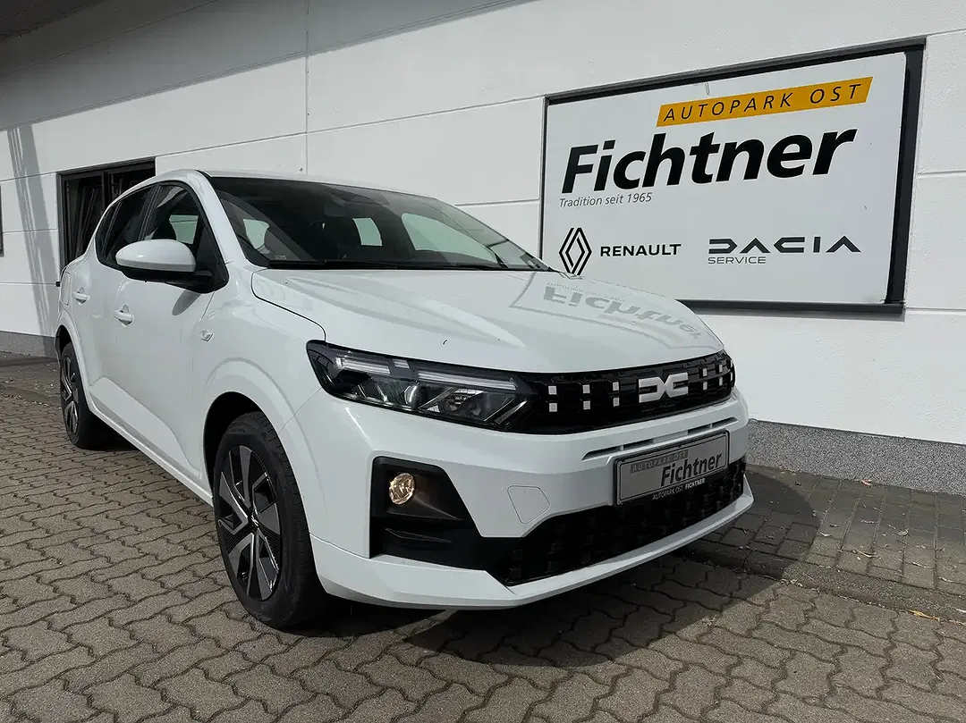 Dacia Sandero - Thumbnail 1