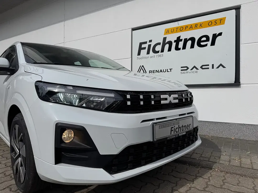 Dacia Sandero - Thumbnail 3