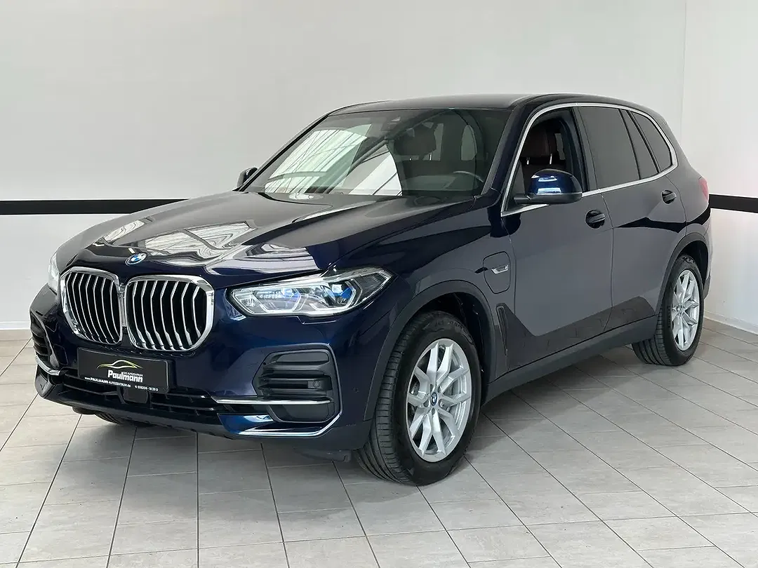 BMW X5 - Thumbnail 1