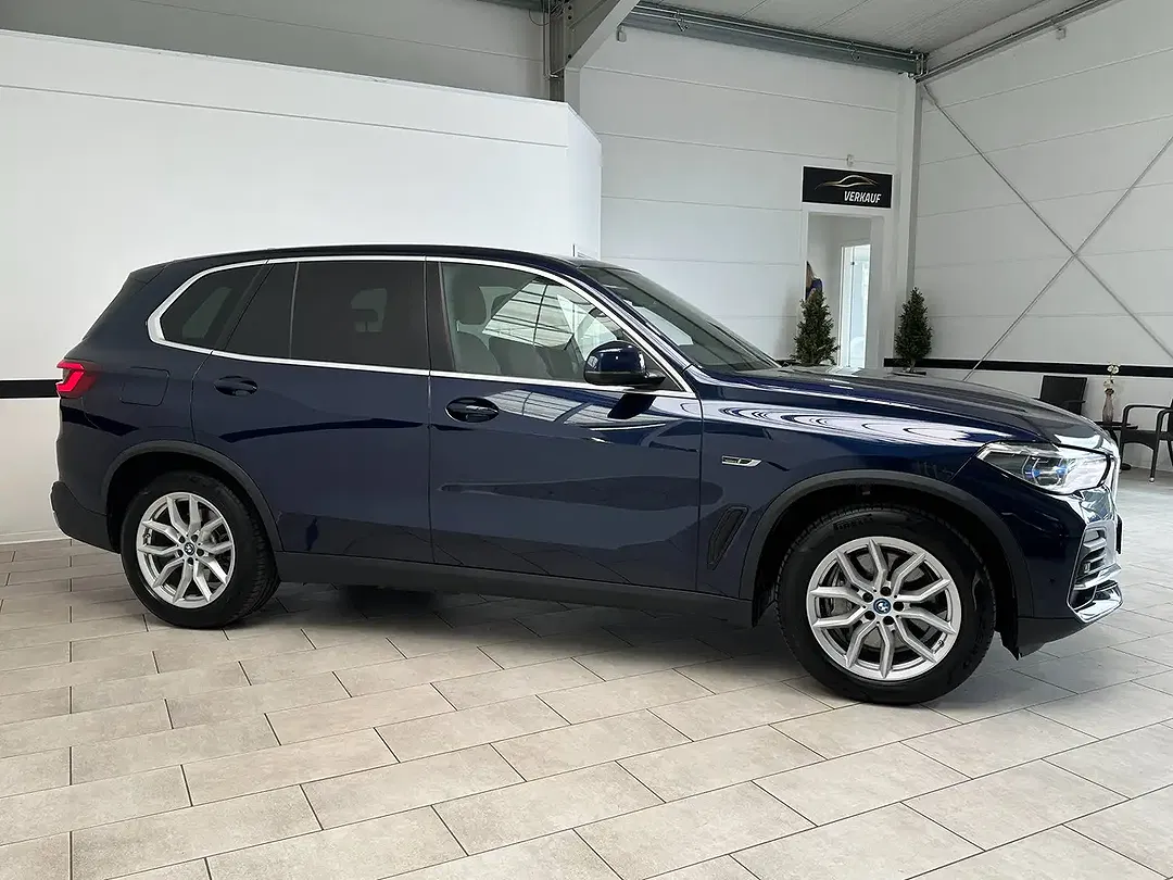 BMW X5 - Thumbnail 4