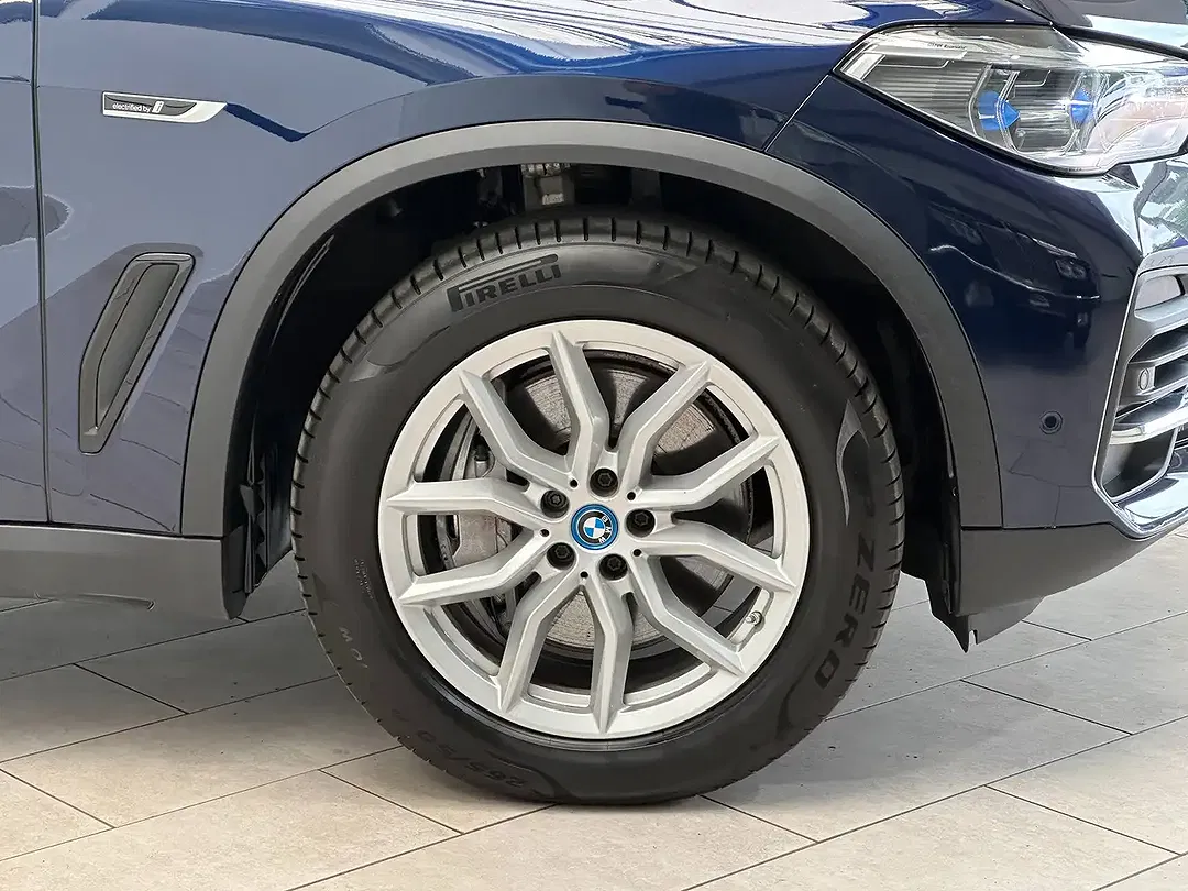 BMW X5 - Thumbnail 5