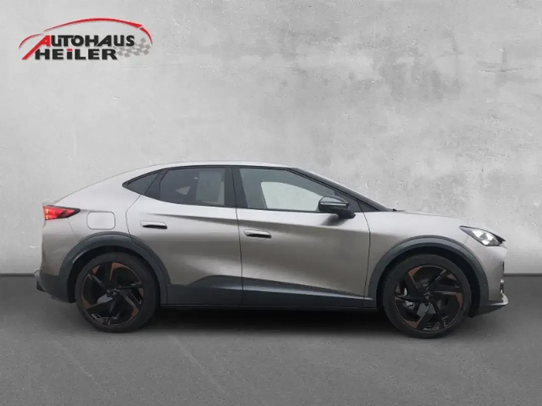 CUPRA Tavascan - Thumbnail 2