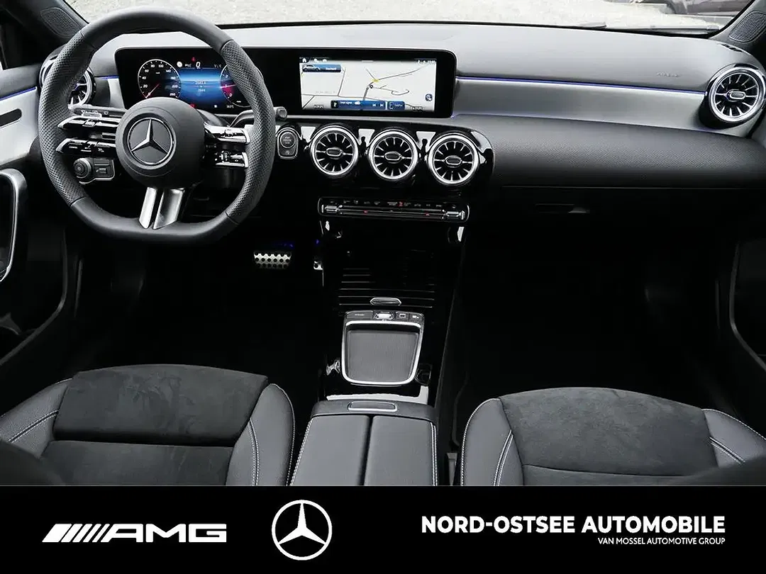 Mercedes-Benz A 200 - Thumbnail 12