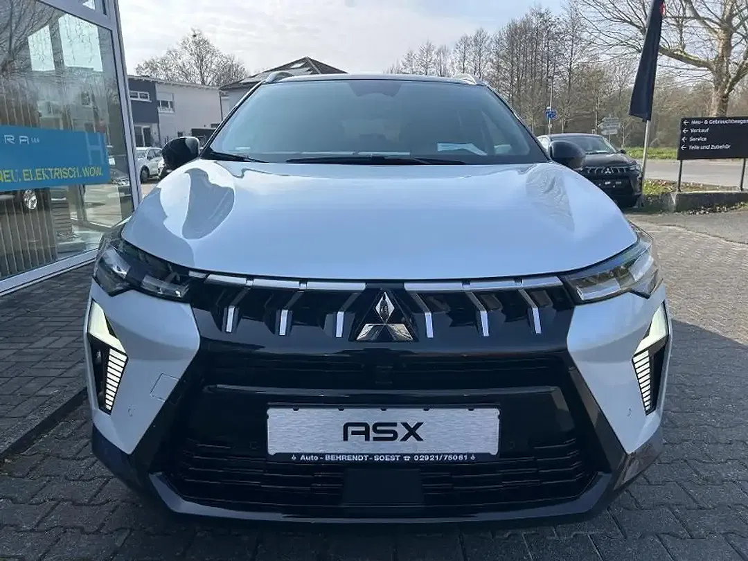 Mitsubishi ASX - Thumbnail 2