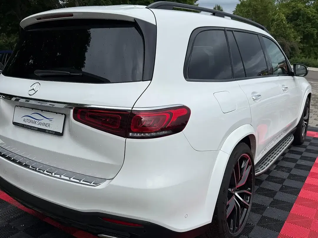 Mercedes-Benz GLS 580 - Thumbnail 14