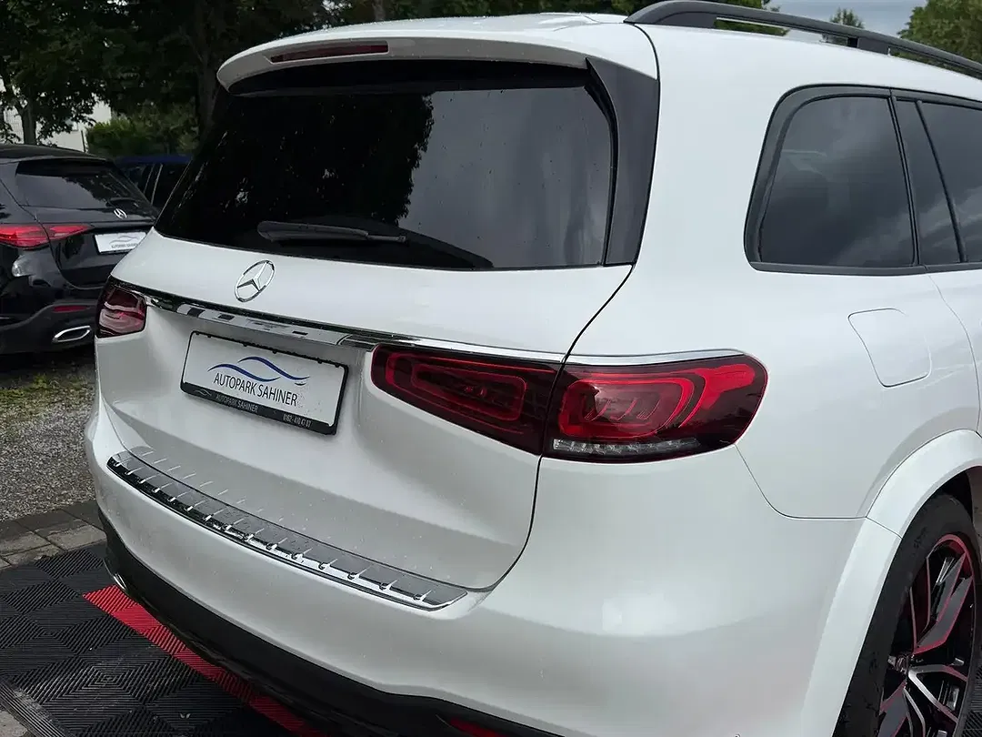 Mercedes-Benz GLS 580 - Thumbnail 15