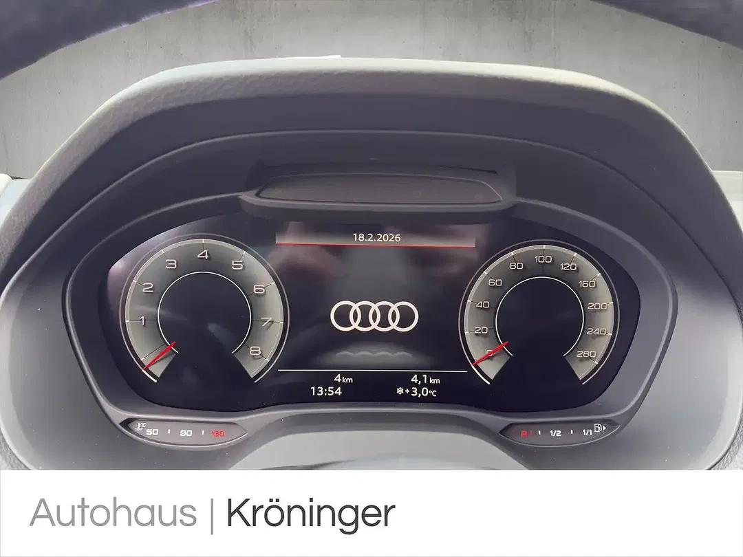 Audi Q2 - Thumbnail 12