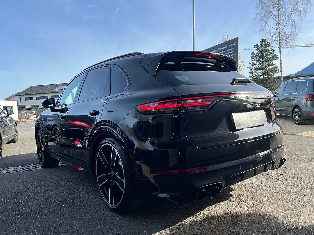 Porsche Cayenne - Thumbnail 7
