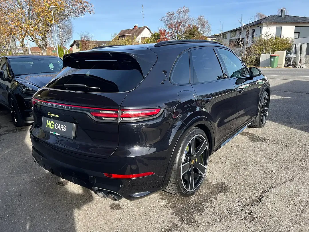 Porsche Cayenne - Thumbnail 9