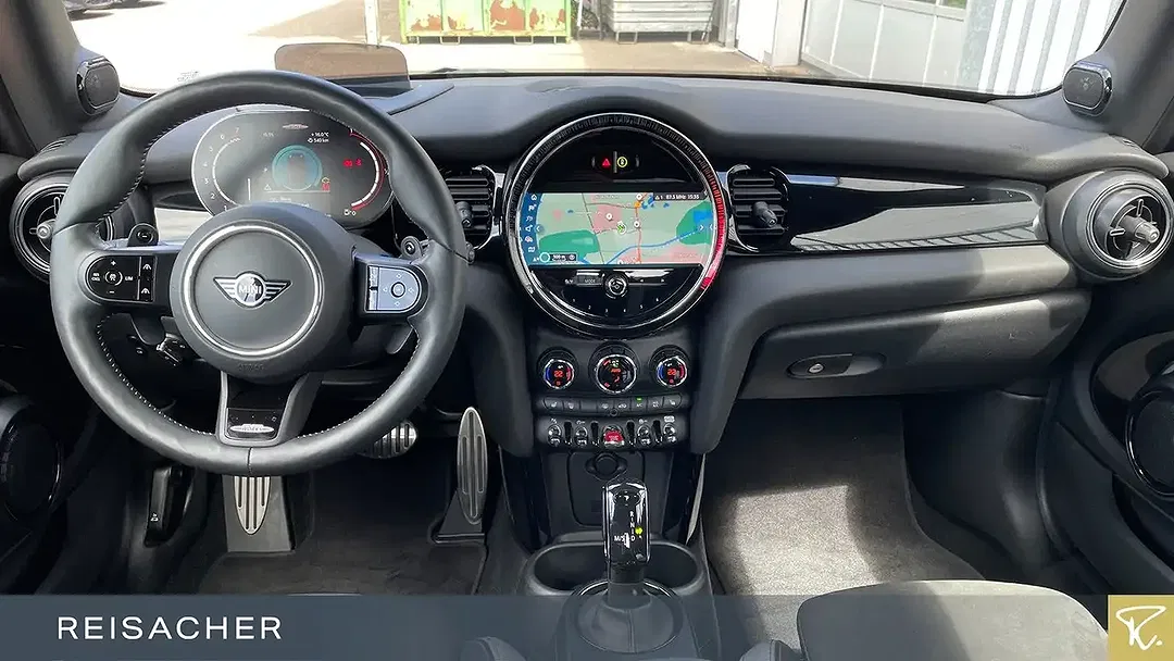 MINI John Cooper Works Cabrio - Thumbnail 6