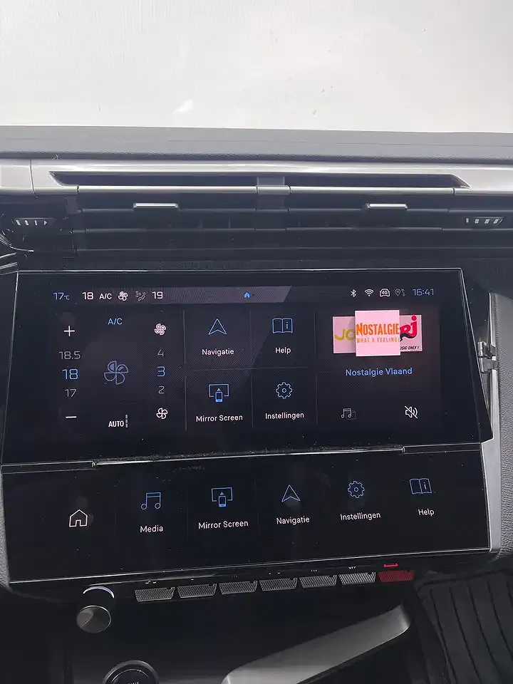 Peugeot 408 - Thumbnail 12