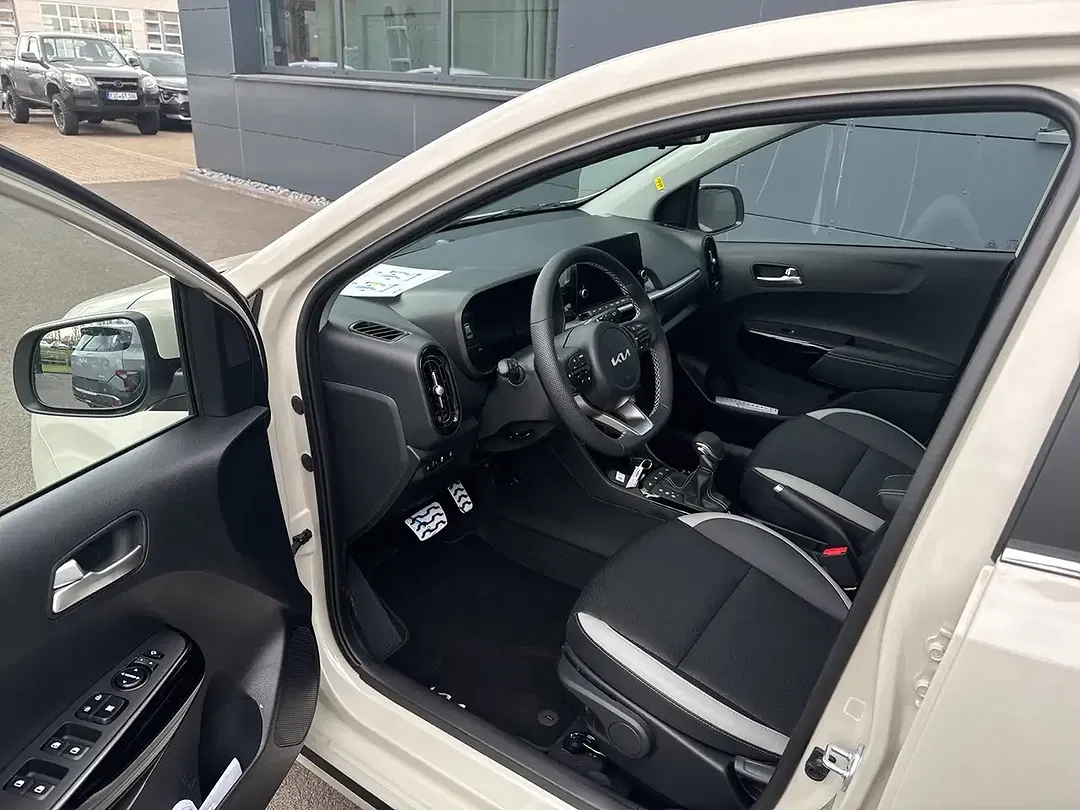 Kia Picanto - Thumbnail 11