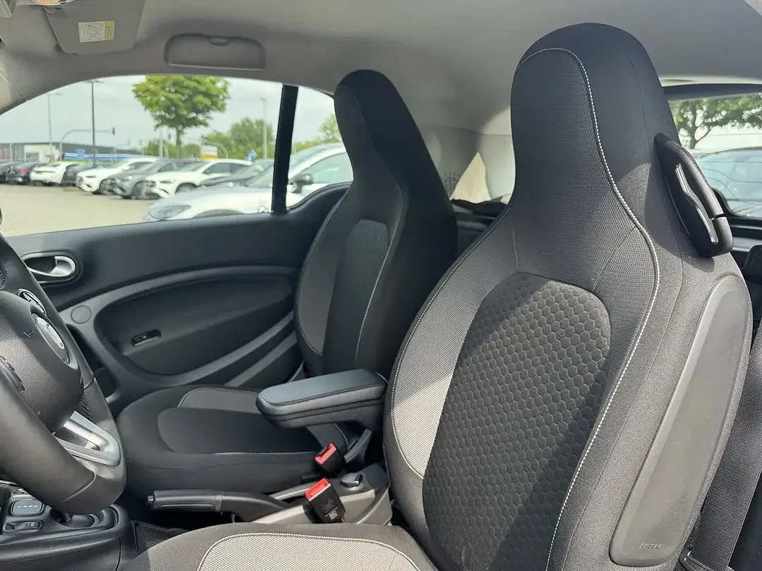 smart forTwo - Thumbnail 9