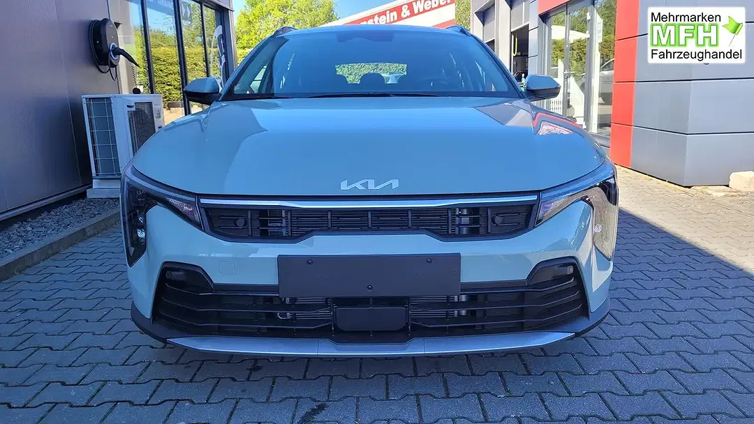 Kia K4 - Thumbnail 2