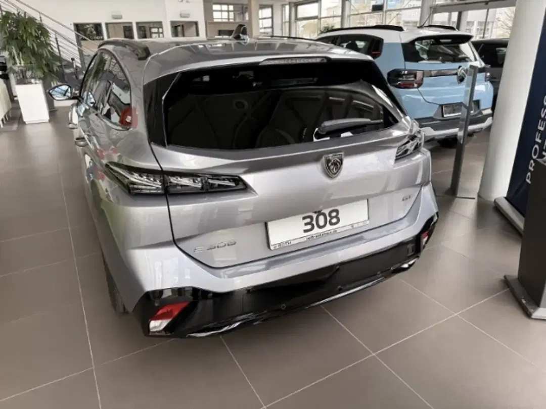 Peugeot 308 - Thumbnail 3