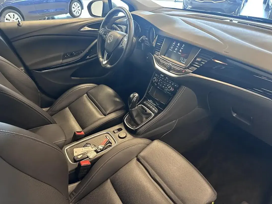 Opel Astra - Thumbnail 2