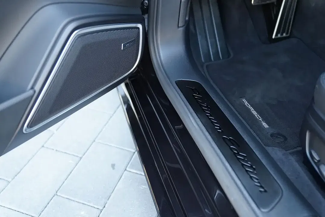Porsche Panamera - Thumbnail 15