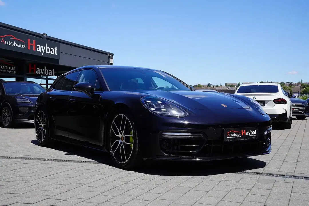 Porsche Panamera - Thumbnail 8