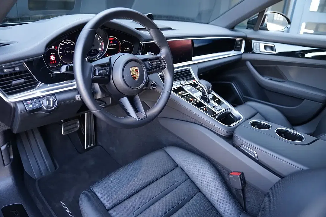 Porsche Panamera - Thumbnail 9