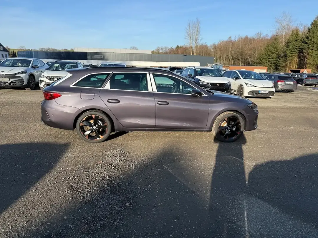 CUPRA Leon - Thumbnail 3