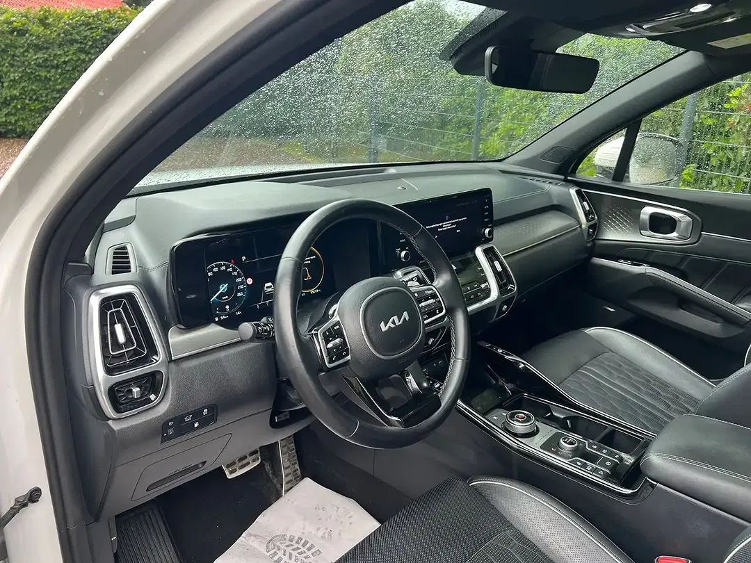 Kia Sorento - Thumbnail 10