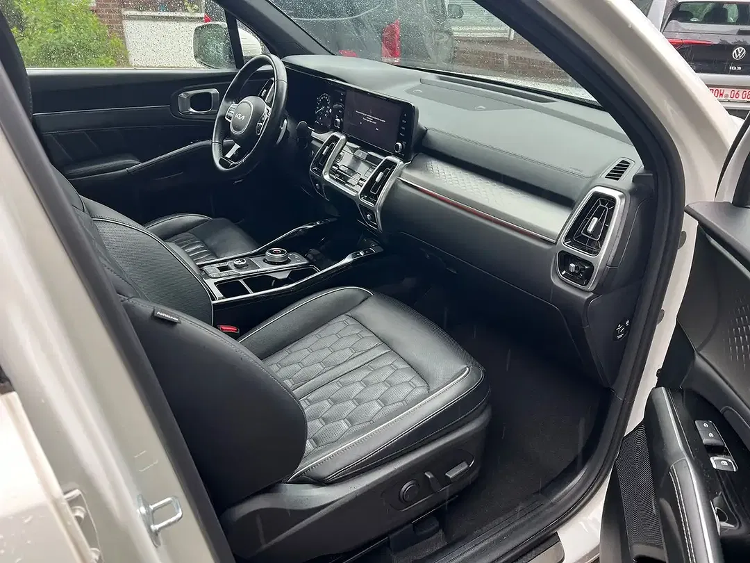 Kia Sorento - Thumbnail 12