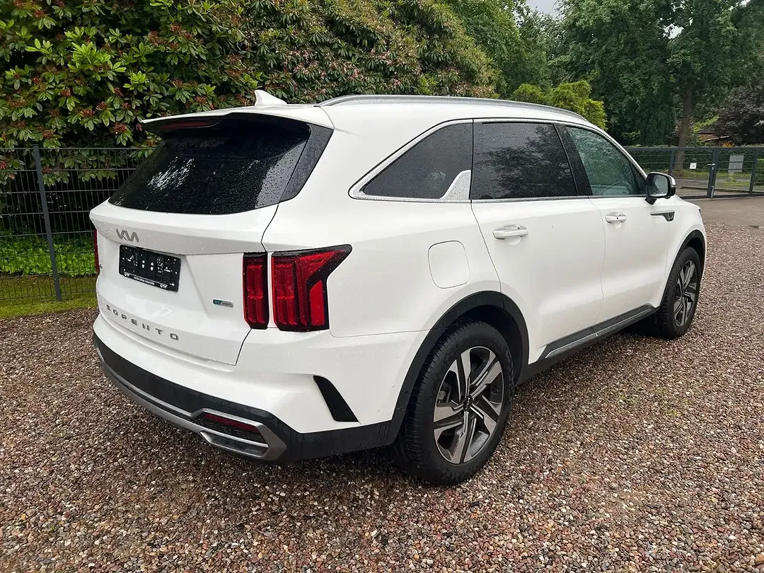 Kia Sorento - Thumbnail 6