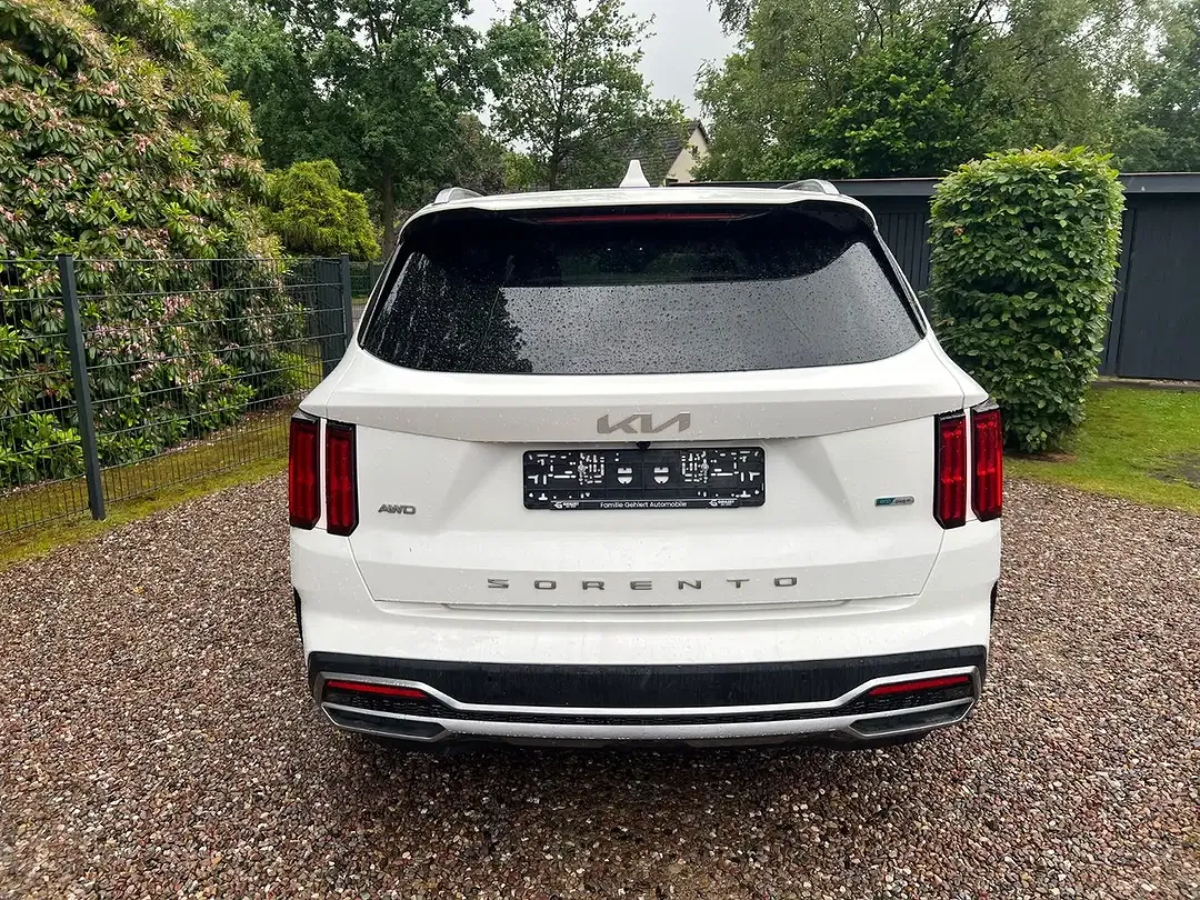 Kia Sorento - Thumbnail 7