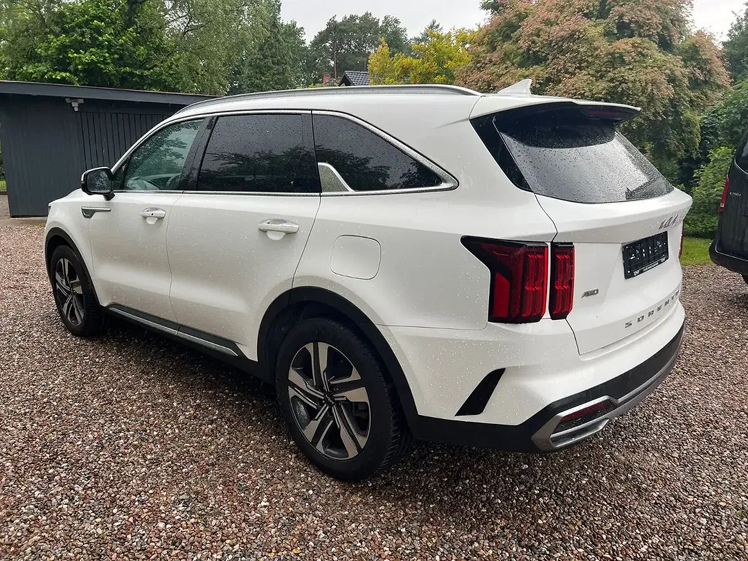 Kia Sorento - Thumbnail 8