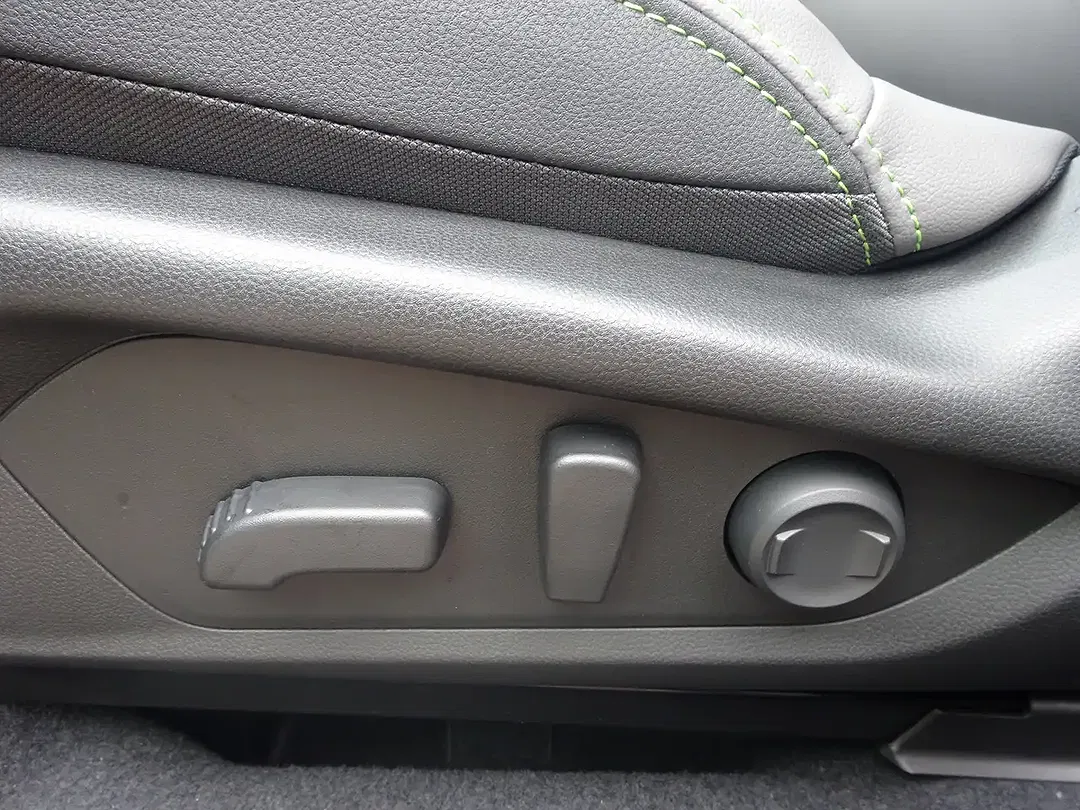 Subaru Forester - Thumbnail 12