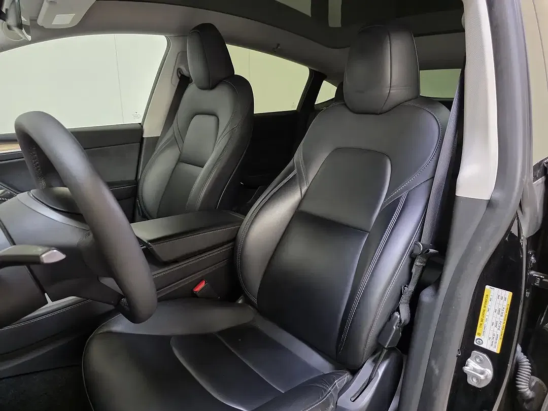Tesla Model Y - Thumbnail 21