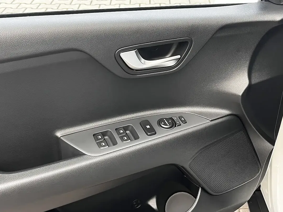 Kia Stonic - Thumbnail 13