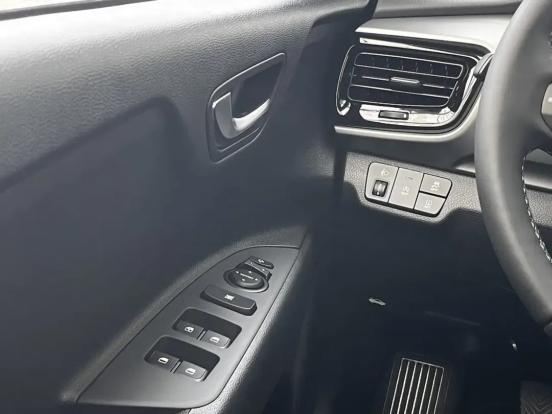 Kia Stonic - Thumbnail 14