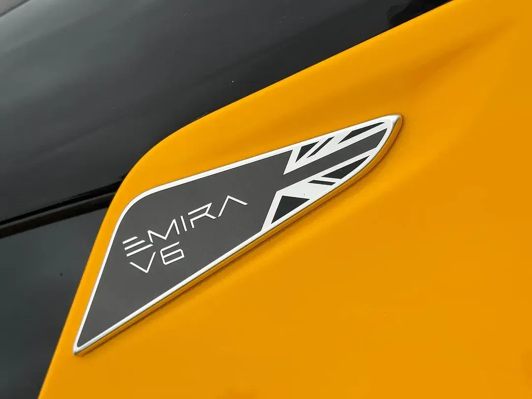 Lotus Emira - Thumbnail 19