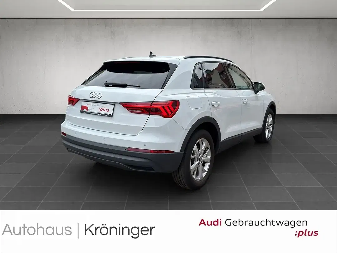 Audi Q3 - Thumbnail 2