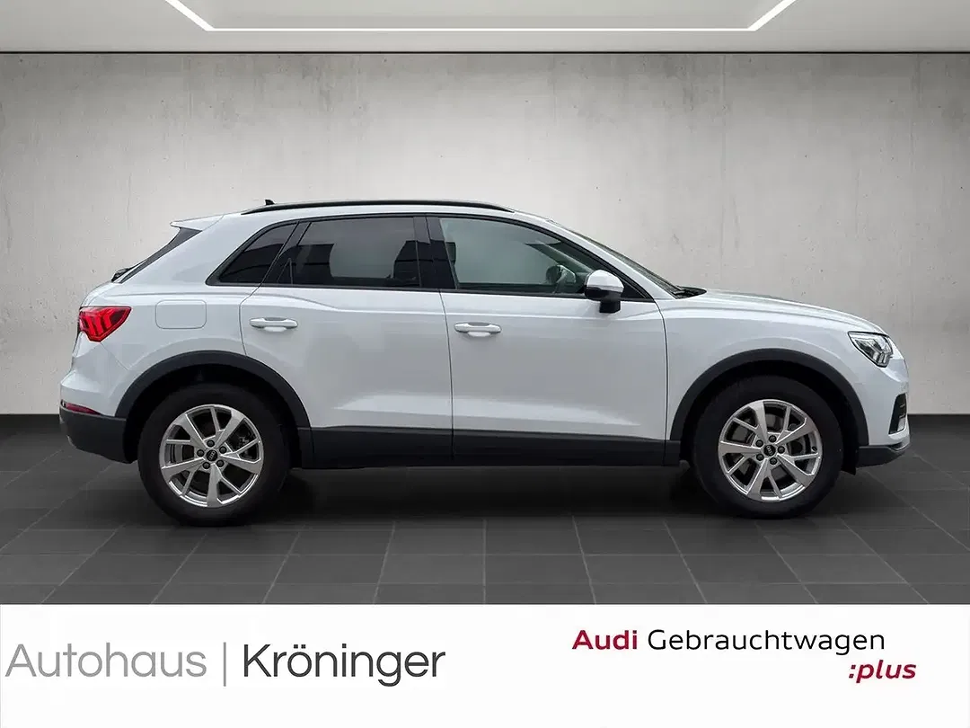 Audi Q3 - Thumbnail 4