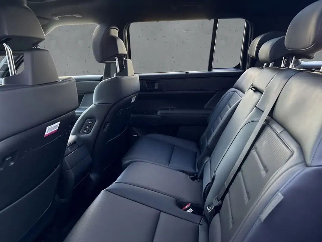 Hyundai SANTA FE - Thumbnail 8