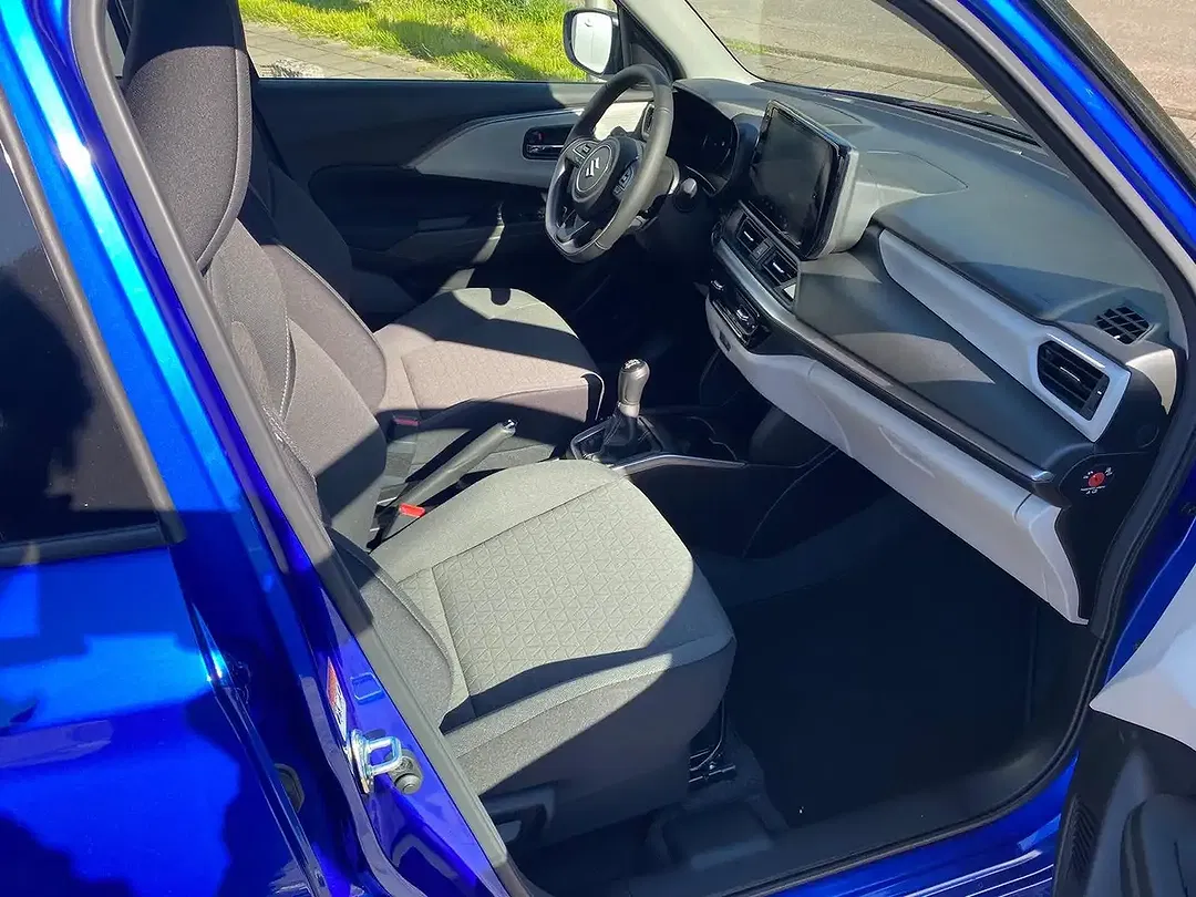 Suzuki Swift - Thumbnail 11