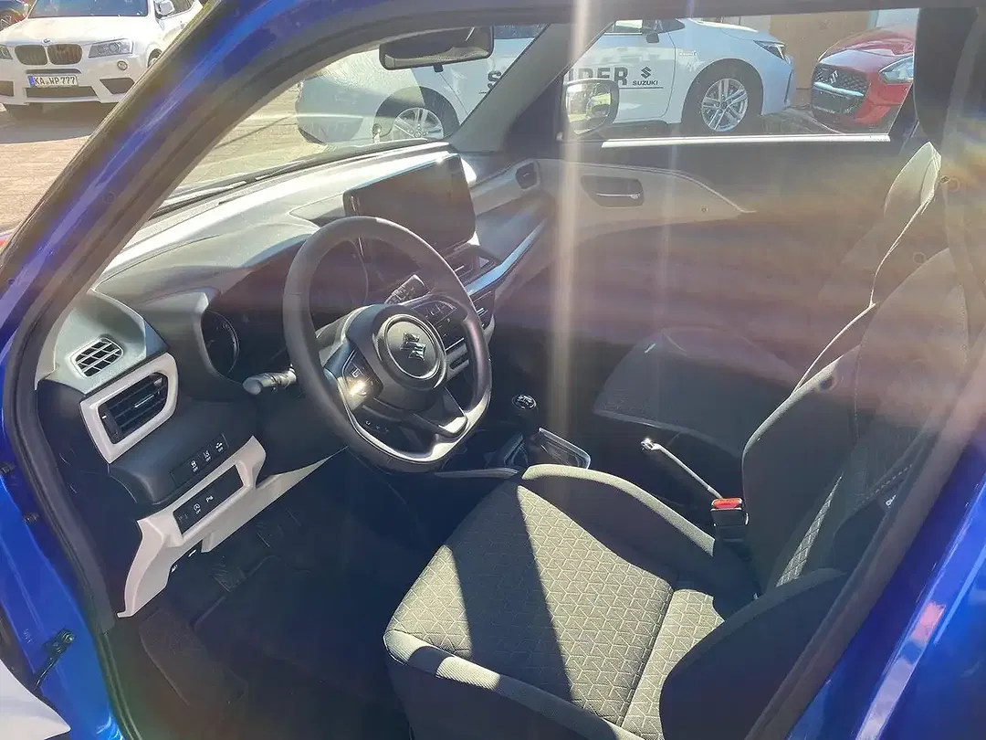 Suzuki Swift - Thumbnail 13