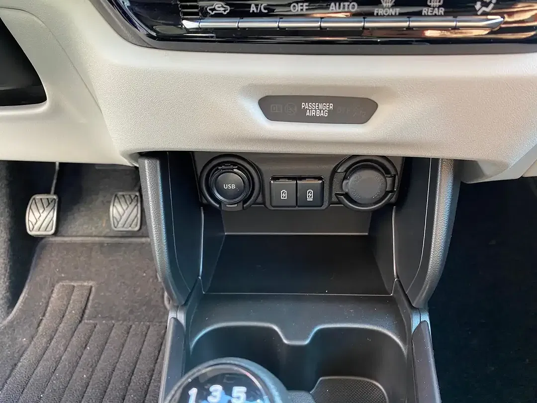 Suzuki Swift - Thumbnail 15
