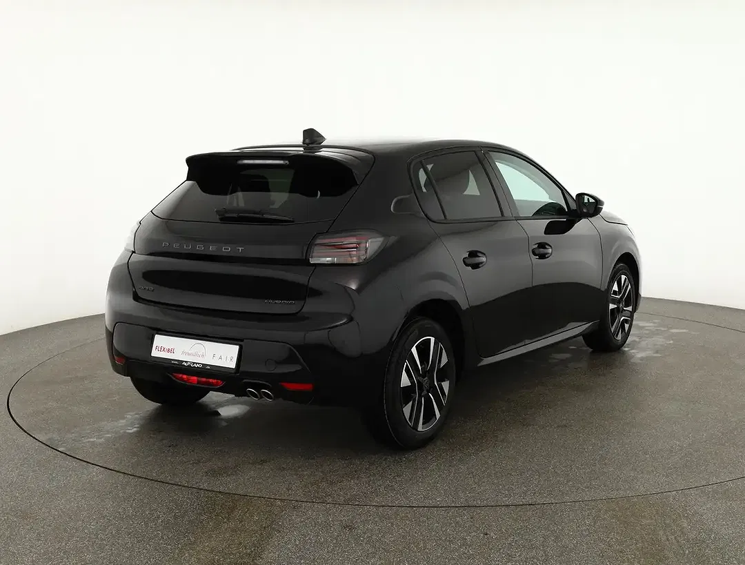 Peugeot 208 - Thumbnail 4