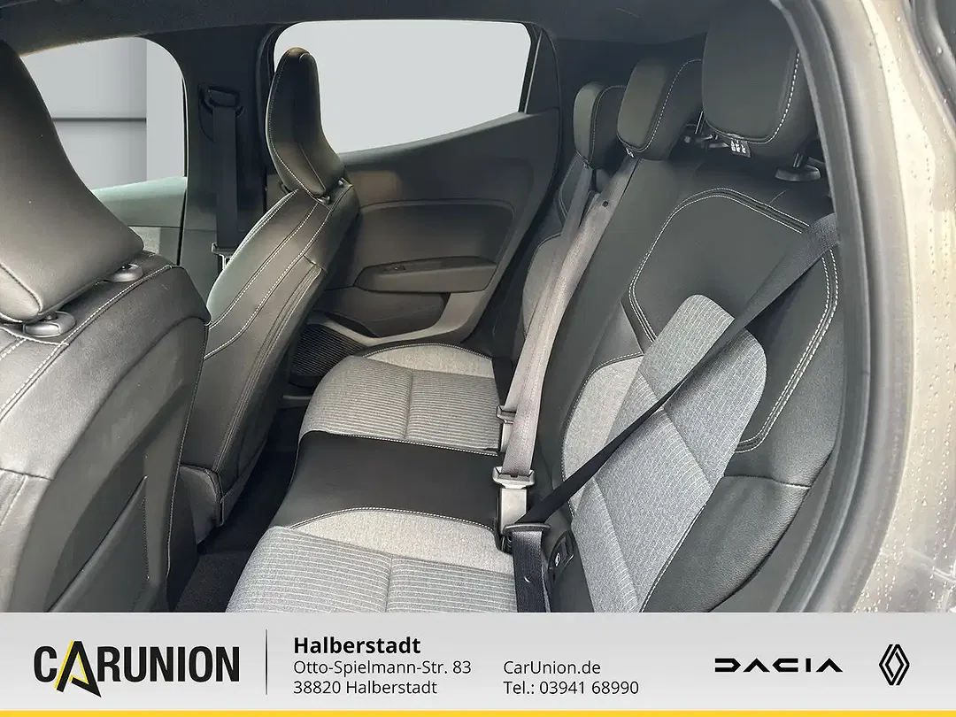 Renault Clio - Thumbnail 8