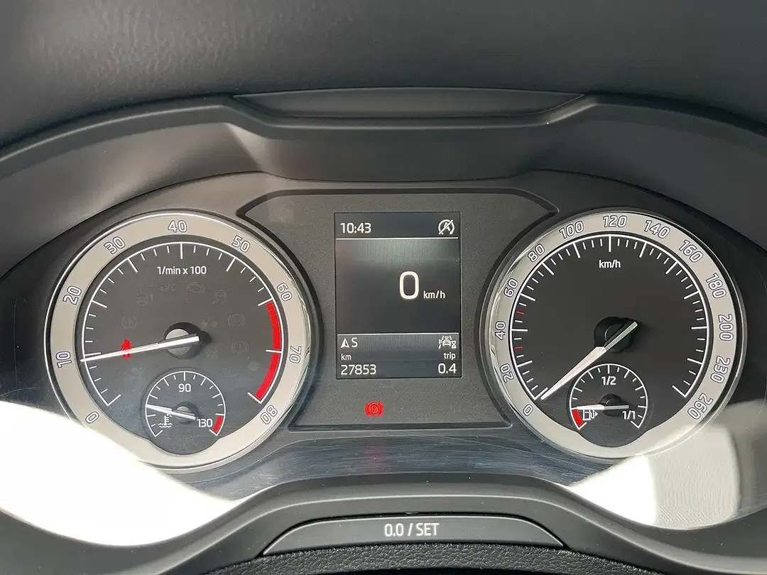 Skoda Karoq - Thumbnail 11