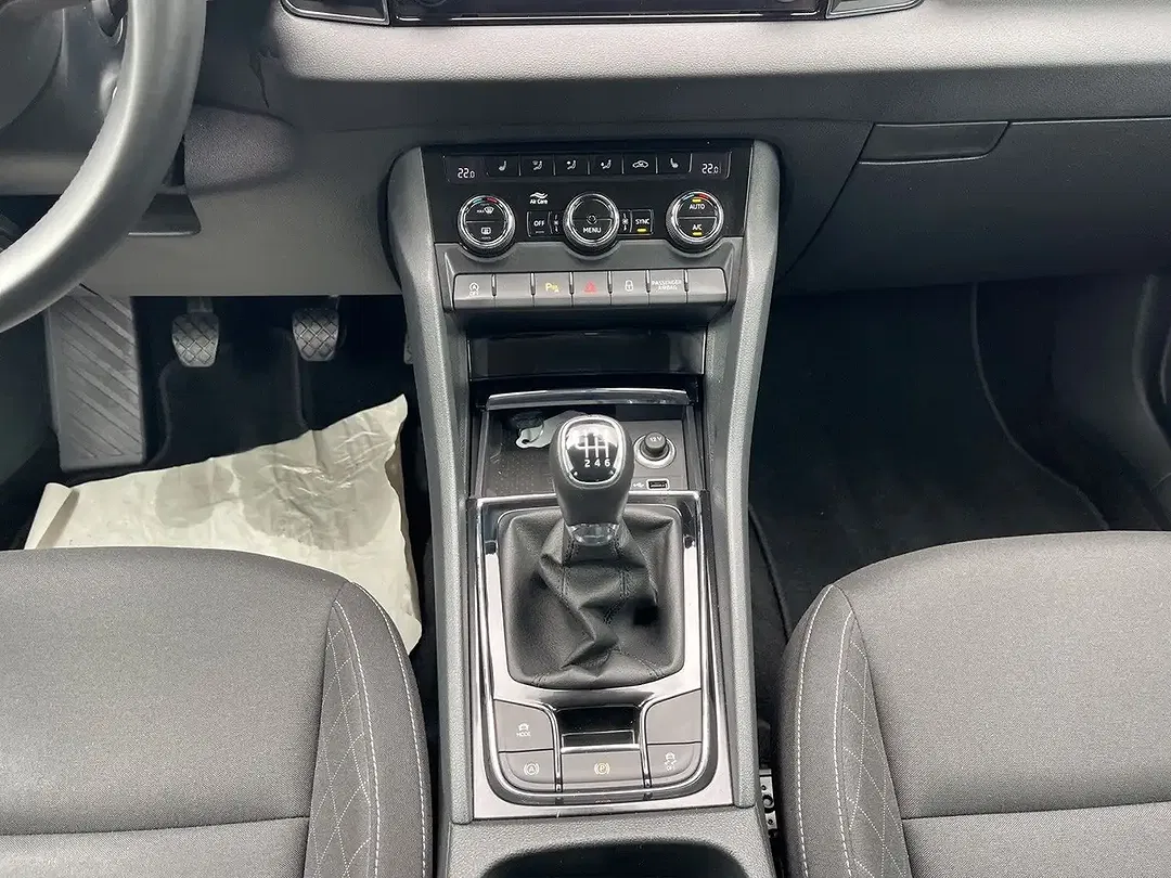 Skoda Karoq - Thumbnail 15