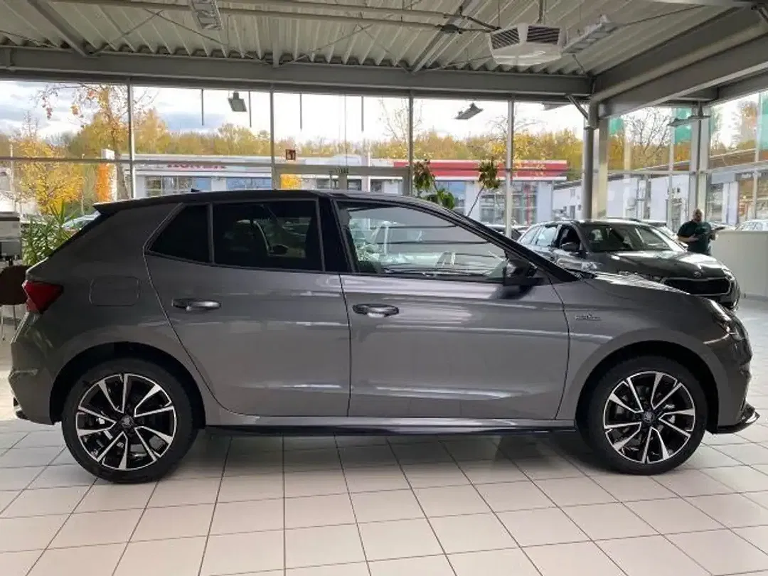Skoda Fabia - Thumbnail 4