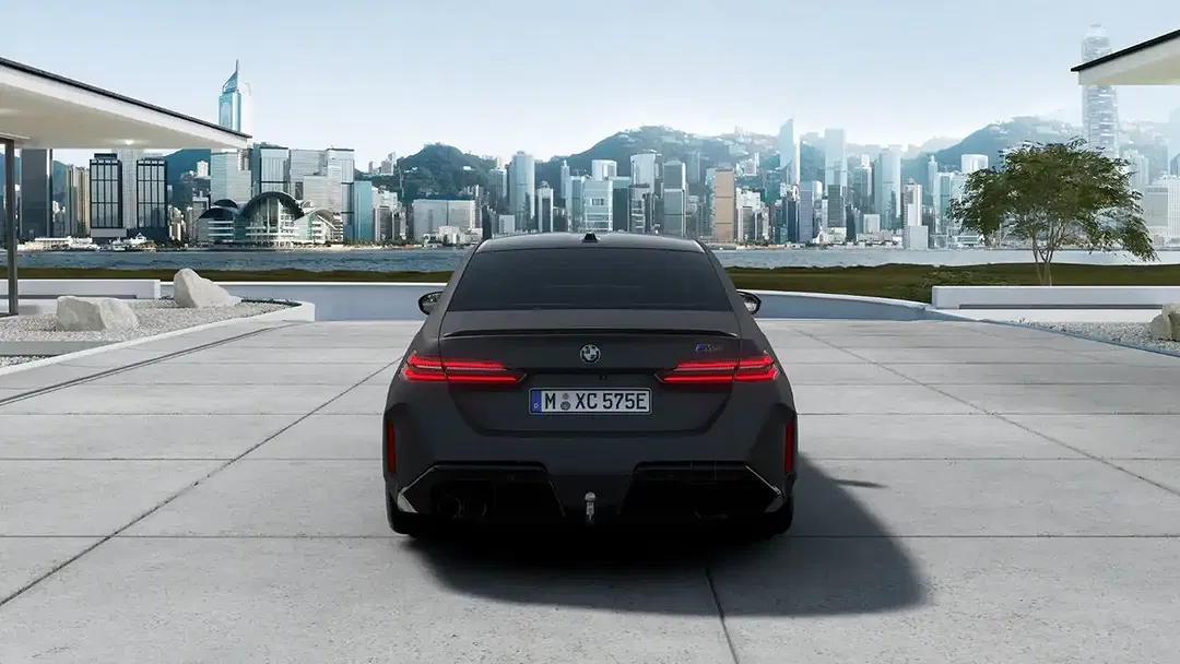 BMW M5 - Thumbnail 5