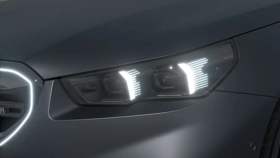 BMW M5 - Thumbnail 6