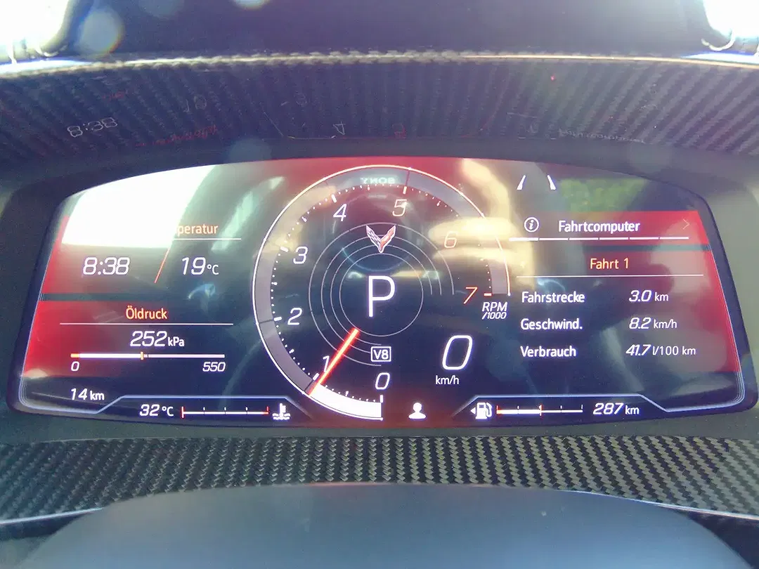 Corvette C8 - Thumbnail 6