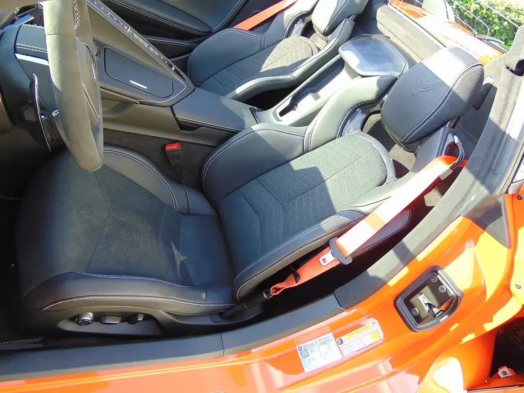 Corvette C8 - Thumbnail 7