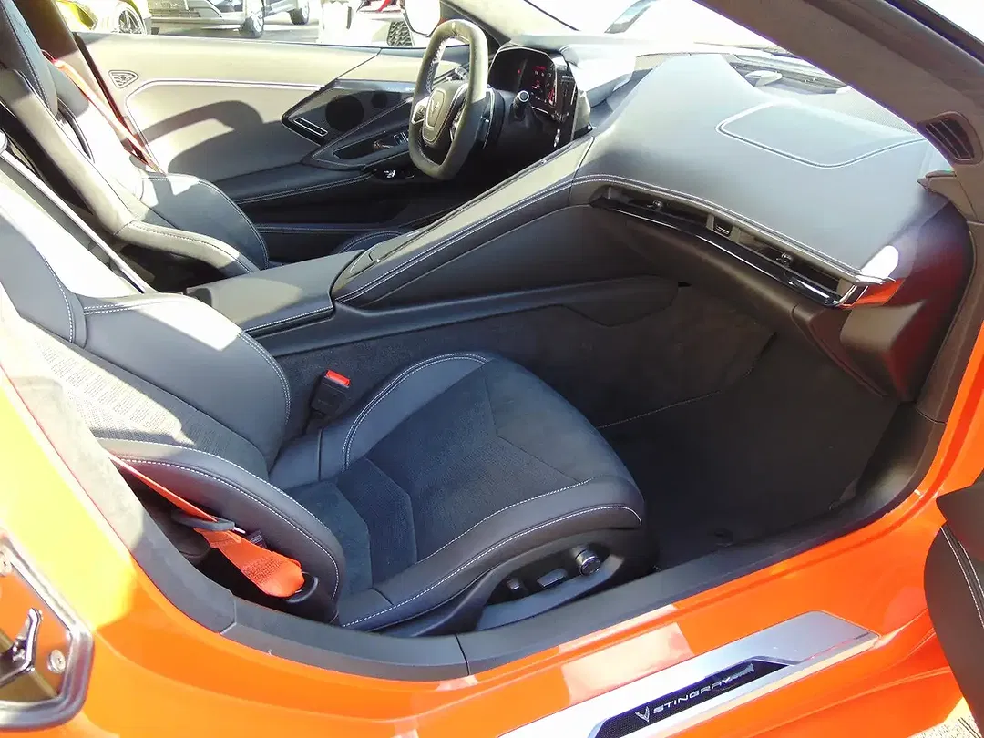 Corvette C8 - Thumbnail 8